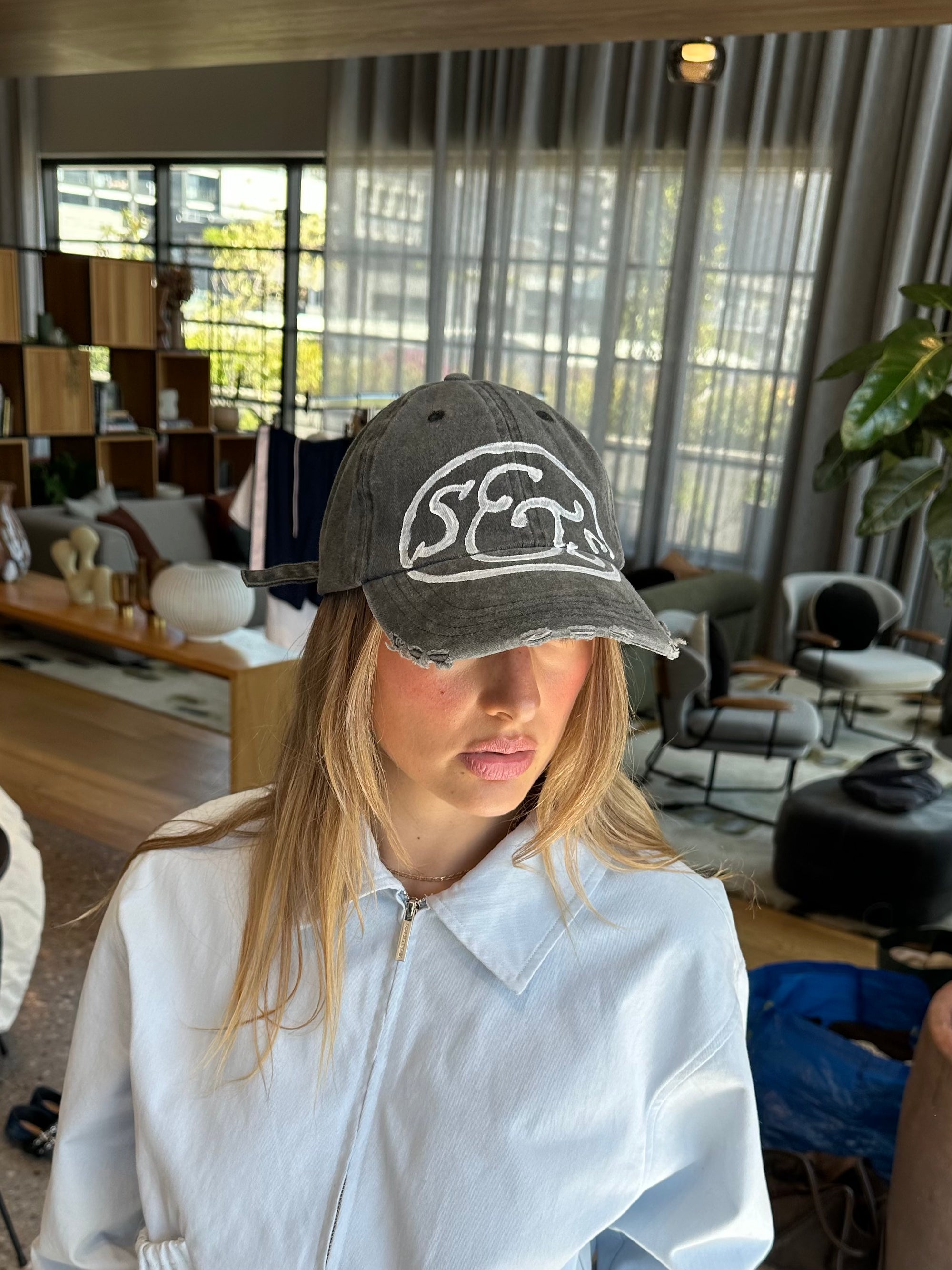 Logo Cap